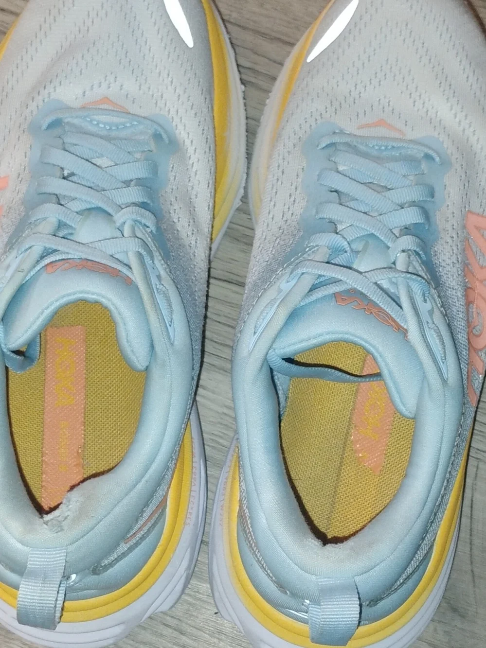 HOKA Bondi 8 Women's Running Shoes in Light Blue, White & Yellow Size 8.5B